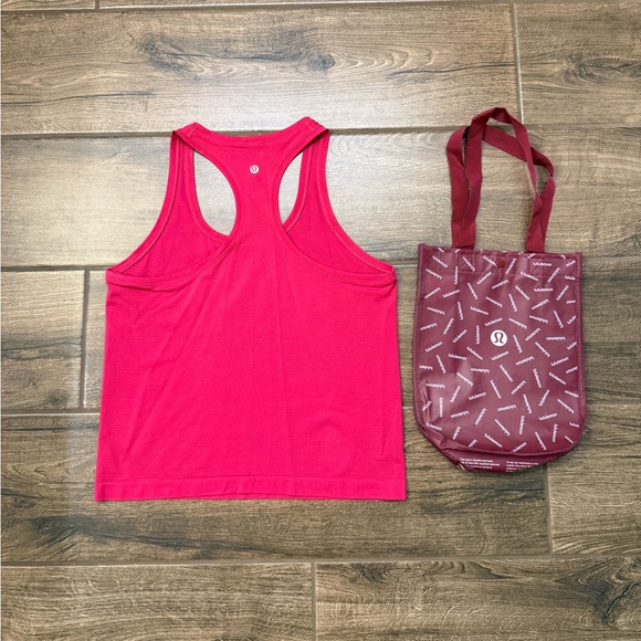 Lululemon Swiftly Tech Racerback Tank Top Waist Length, Passionate Size 8 - Picture 2 of 5